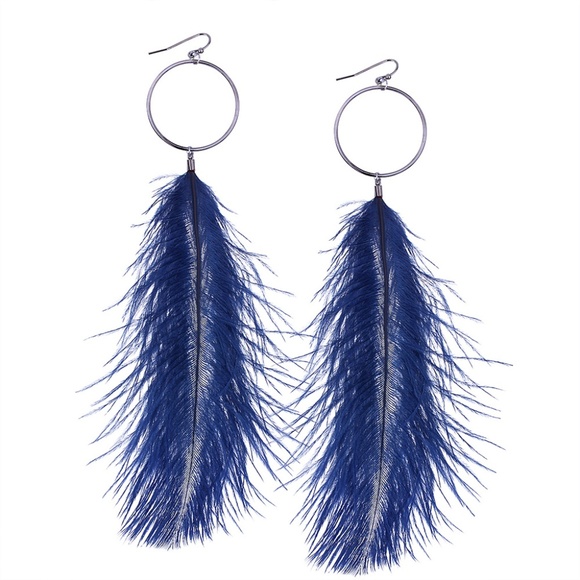 Vintage Fashion Pierced Feather Earrings - Picture 2 of 2